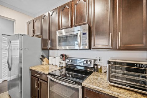 Снять в аренду таунхаус в Мирамар, Флорида 3 спальни, 185.8м2, № 2047728 - фото 16