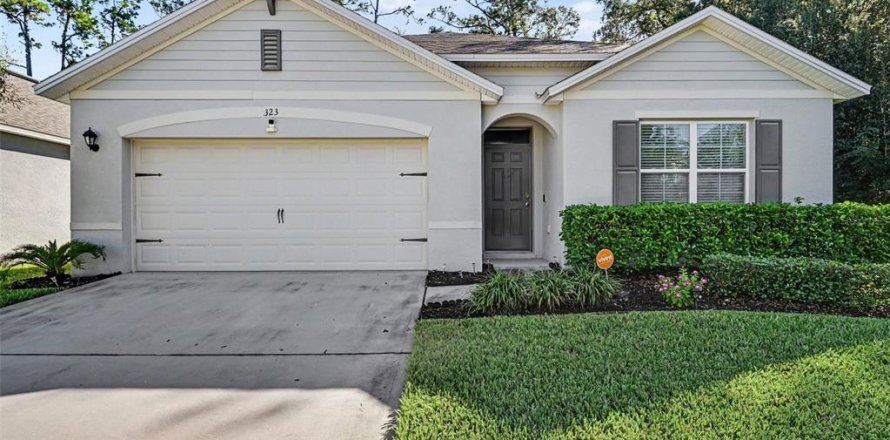 Villa ou maison à DeLand, Floride 4 chambres, 171.5 m2 № 2416318