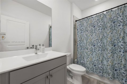 Townhouse in Pembroke Pines, Florida 3 bedrooms, 190.36 sq.m. № 1988738 - photo 22