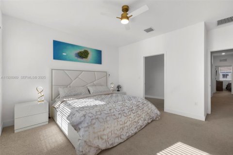 Townhouse in Pembroke Pines, Florida 3 bedrooms, 190.36 sq.m. № 1988738 - photo 24