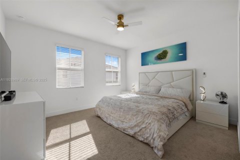 Townhouse in Pembroke Pines, Florida 3 bedrooms, 190.36 sq.m. № 1988738 - photo 23