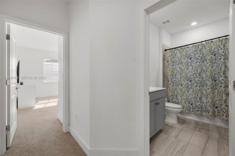 Townhouse in Pembroke Pines, Florida 3 bedrooms, 190.36 sq.m. № 1988738 - photo 21