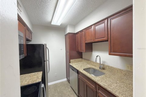 Copropriété à louer à Altamonte Springs, Floride: 2 chambres, 76.92 m2 № 2429479 - photo 11