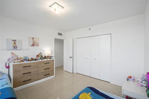 Copropriété à louer à Aventura, Floride: 3 chambres, 174.66 m2 № 1976737 - photo 24