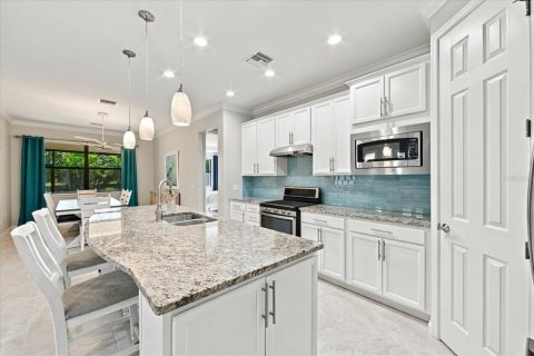 Villa ou maison à vendre à Bradenton, Floride: 2 chambres, 171.96 m2 № 2398517 - photo 12