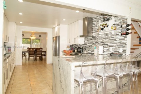 Villa ou maison à vendre à Pembroke Pines, Floride: 4 chambres, 218.78 m2 № 1989435 - photo 8