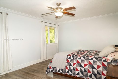 Villa ou maison à vendre à Pembroke Pines, Floride: 4 chambres, 218.78 m2 № 1989435 - photo 24