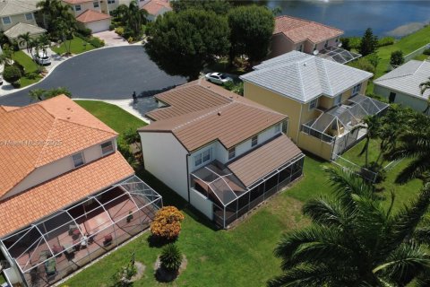 House in Boca Raton, Florida 3 bedrooms, 206.52 sq.m. № 1841031 - photo 14