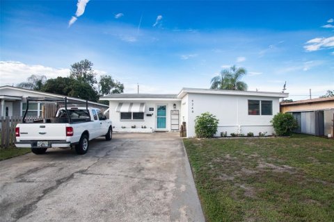 House in Pinellas Park, Florida 3 bedrooms, 124.21 sq.m. № 2199894 - photo 5