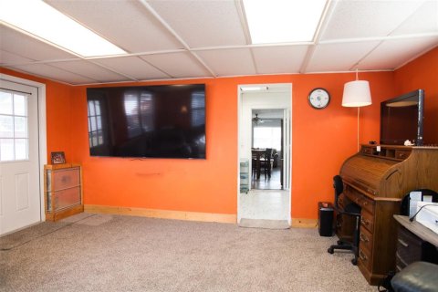 House in Pinellas Park, Florida 3 bedrooms, 124.21 sq.m. № 2199894 - photo 20