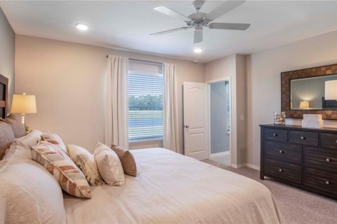 House in Poinciana, Florida 3 bedrooms, 138.61 sq.m. № 1885769 - photo 9