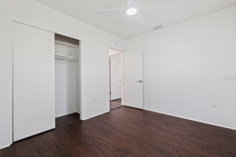 House in Saint Petersburg, Florida 3 bedrooms, 103.31 sq.m. № 1904893 - photo 22
