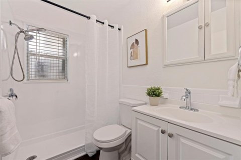 House in Saint Petersburg, Florida 3 bedrooms, 103.31 sq.m. № 1904893 - photo 20