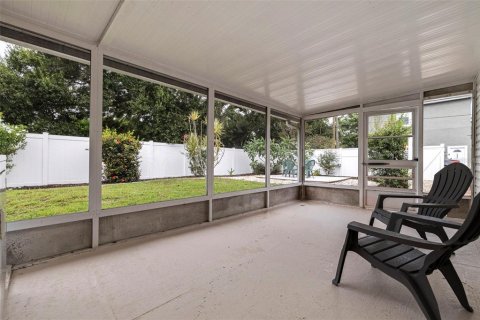 House in Saint Petersburg, Florida 3 bedrooms, 103.31 sq.m. № 1904893 - photo 23