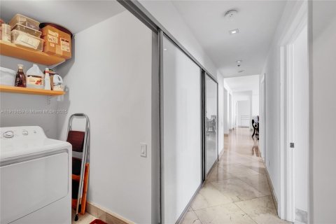 Купить кондоминиум в Майами, Флорида 3 спальни, 233.18м2, № 1967364 - фото 8