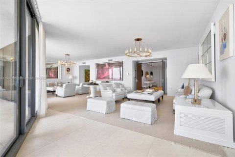 Купить кондоминиум в Майами, Флорида 4 спальни, 427.35м2, № 1958732 - фото 16