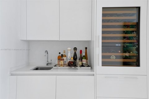 Купить кондоминиум в Майами, Флорида 4 спальни, 427.35м2, № 1958732 - фото 21