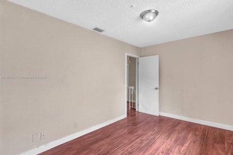 Купить кондоминиум в Лодерхилл, Флорида 2 спальни, 87.33м2, № 1969033 - фото 21