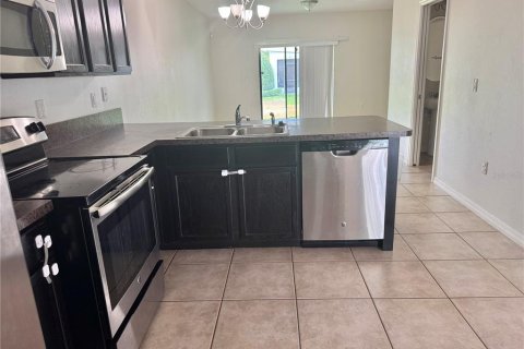 Touwnhouse à louer à Sanford, Floride: 2 chambres, 106.28 m2 № 2100845 - photo 6