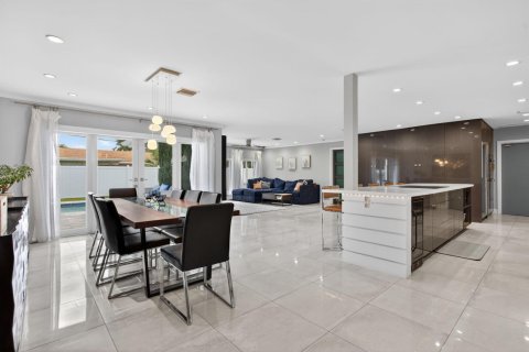 Casa en venta en Fort Lauderdale, Florida, 3 dormitorios, 199.28 m2 № 2087245 - foto 5
