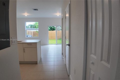 Touwnhouse à louer à Homestead, Floride: 3 chambres № 1924730 - photo 16