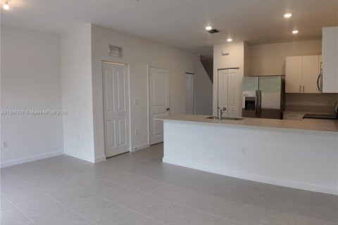 Touwnhouse à louer à Homestead, Floride: 3 chambres № 1924730 - photo 7