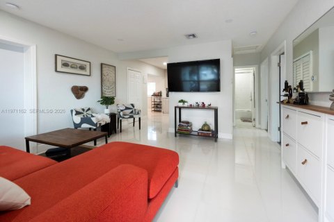 Casa en alquiler en Fort Lauderdale, Florida, 3 dormitorios, 91.79 m2 № 2033255 - foto 6