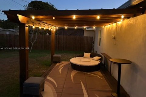 Casa en alquiler en Fort Lauderdale, Florida, 3 dormitorios, 91.79 m2 № 2033255 - foto 21