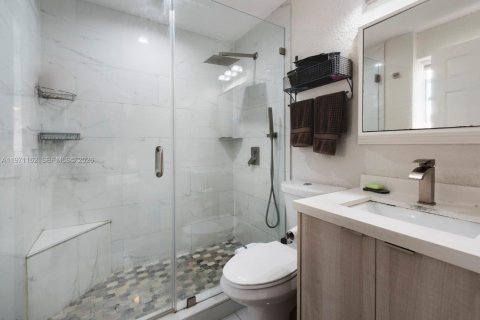 Casa en alquiler en Fort Lauderdale, Florida, 3 dormitorios, 91.79 m2 № 2033255 - foto 17