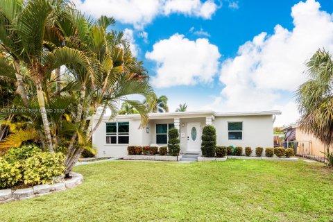 Casa en Fort Lauderdale, Florida 3 dormitorios, 91.79 m2 № 2033255