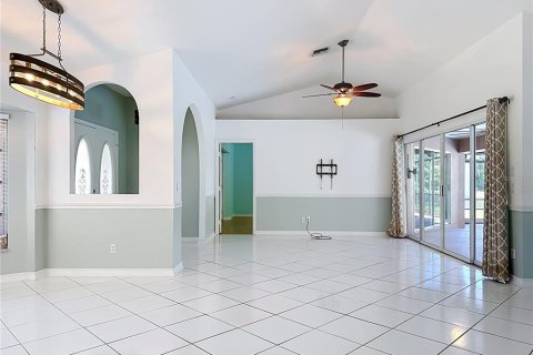 House in Port Charlotte, Florida 3 bedrooms, 204.66 sq.m. № 2431816 - photo 10