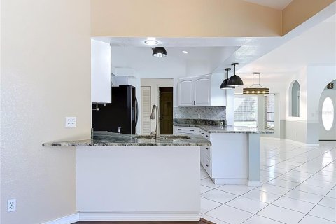 House in Port Charlotte, Florida 3 bedrooms, 204.66 sq.m. № 2431816 - photo 21