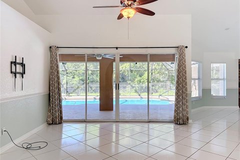 House in Port Charlotte, Florida 3 bedrooms, 204.66 sq.m. № 2431816 - photo 6