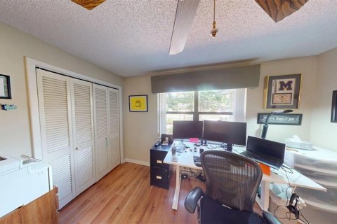 House in Palm Harbor, Florida 4 bedrooms, 256.41 sq.m. № 1798601 - photo 14