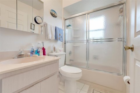 House in Kissimmee, Florida 3 bedrooms, 123.56 sq.m. № 1723469 - photo 6