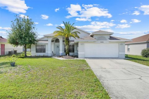 House in Kissimmee, Florida 3 bedrooms, 123.56 sq.m. № 1723469 - photo 25