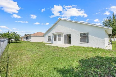House in Kissimmee, Florida 3 bedrooms, 123.56 sq.m. № 1723469 - photo 3