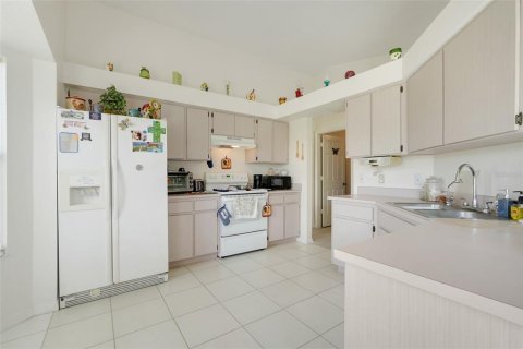House in Kissimmee, Florida 3 bedrooms, 123.56 sq.m. № 1723469 - photo 17