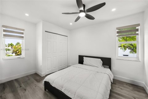 Купить виллу или дом в Майами, Флорида 5 спален, 205.69м2, № 2068987 - фото 17