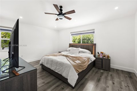 Купить виллу или дом в Майами, Флорида 5 спален, 205.69м2, № 2068987 - фото 13