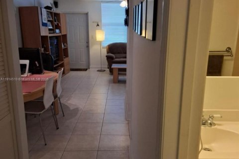 Copropriété à vendre à Sunrise, Floride: 1 chambre № 2082435 - photo 8