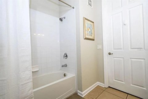 Condo in Orlando, Florida, 3 bedrooms № 2125466 - photo 18