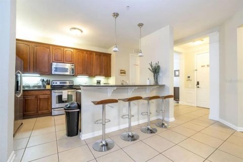 Condo in Orlando, Florida, 3 bedrooms № 2125466 - photo 3