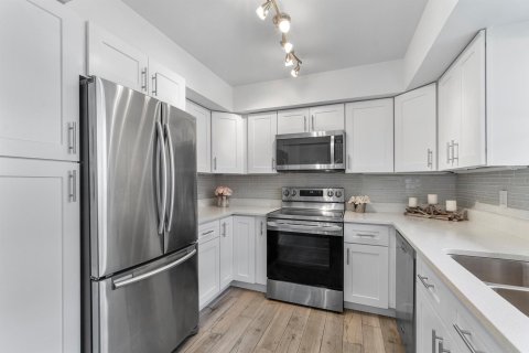Condominio en venta en Atlantis, Florida, 2 dormitorios, 111.48 m2 № 514707 - foto 1