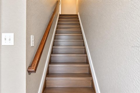 Touwnhouse à louer à Tampa, Floride: 2 chambres, 114.27 m2 № 2388728 - photo 7
