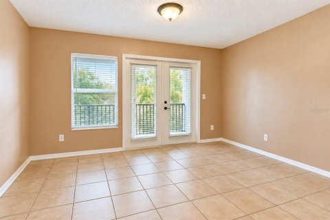 Touwnhouse à louer à Tampa, Floride: 2 chambres, 114.27 m2 № 2388728 - photo 9