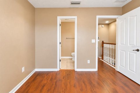 Touwnhouse à louer à Tampa, Floride: 2 chambres, 114.27 m2 № 2388728 - photo 18
