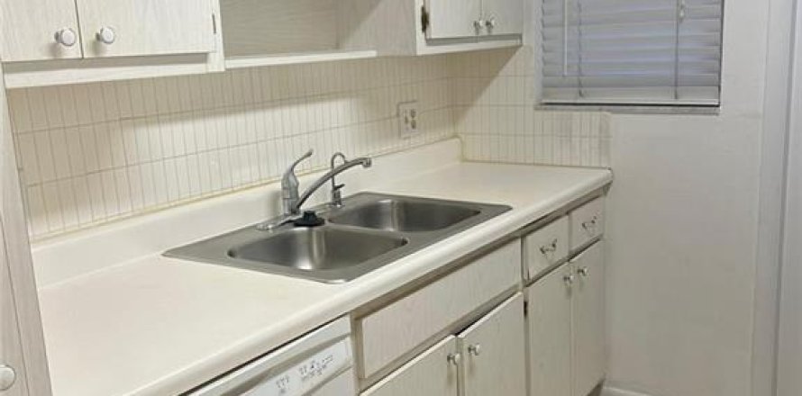Condo in Davie, Florida, 1 bedroom  № 2171687