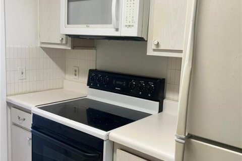 Condo in Davie, Florida, 1 bedroom  № 2171687 - photo 2