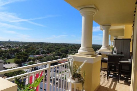 Condo in Miami, Florida, 2 bedrooms  № 2004794 - photo 10